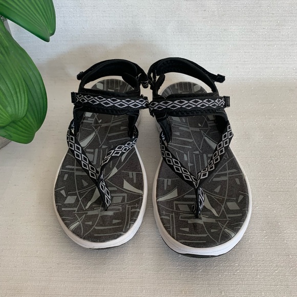 Kamik Tampa Black and White Strappy Comfort Sandals Woman’s 7 - Picture 2 of 10